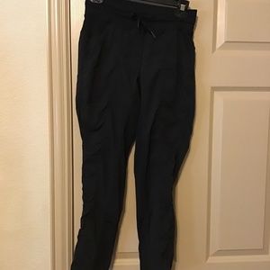 Lululemon yoga pants in black - no size, but I always wear a 4 or 6.